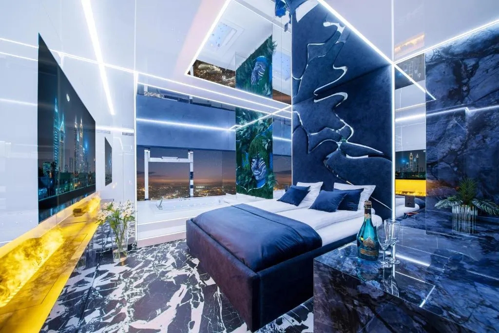 Ile kosztuje apartament w Sky Tower? Ceny, które mogą zaskoczyć