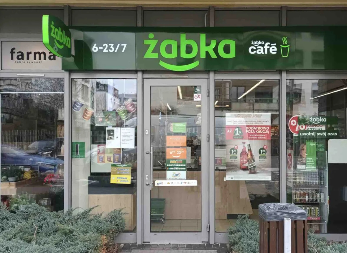 Czy żabka płaci za wynajem lokalu? Sprawdź koszty i warunki umowy